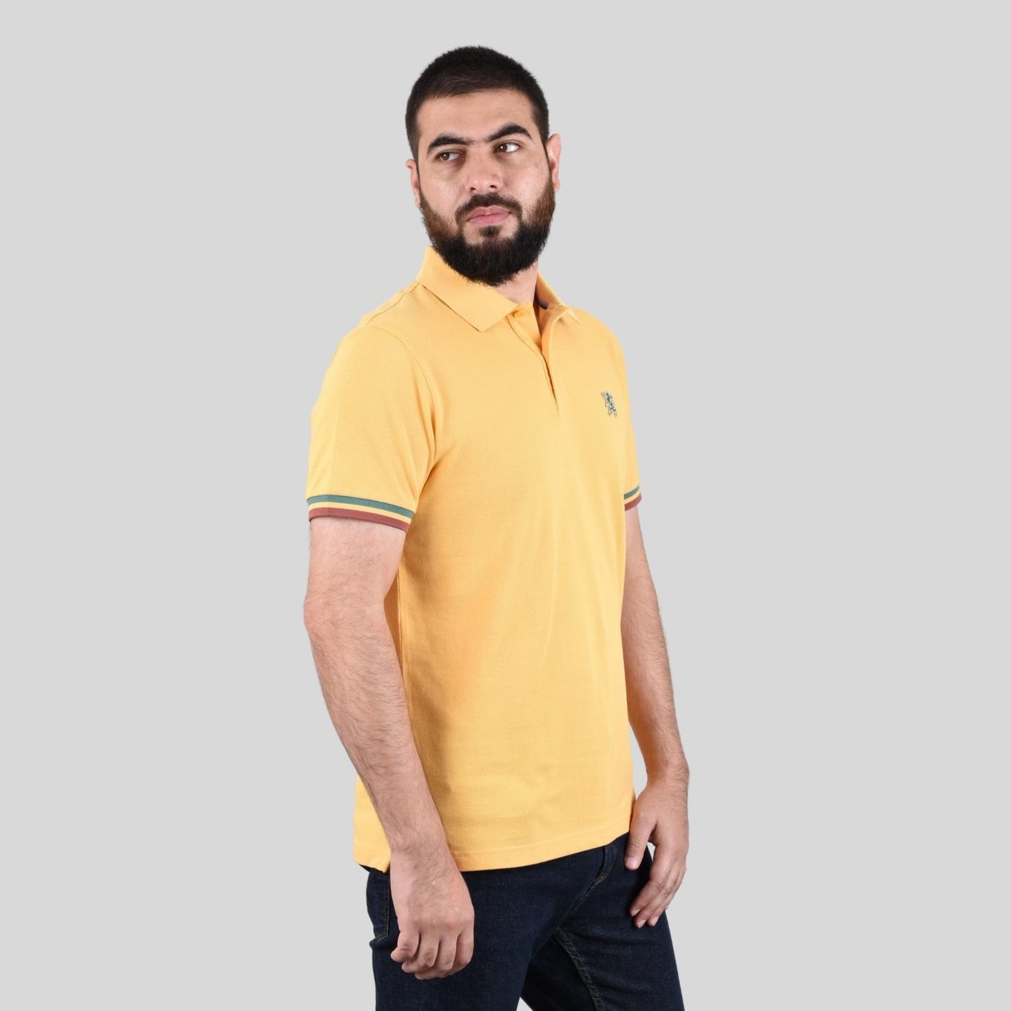قميص بولو رجالي عالي الأداء