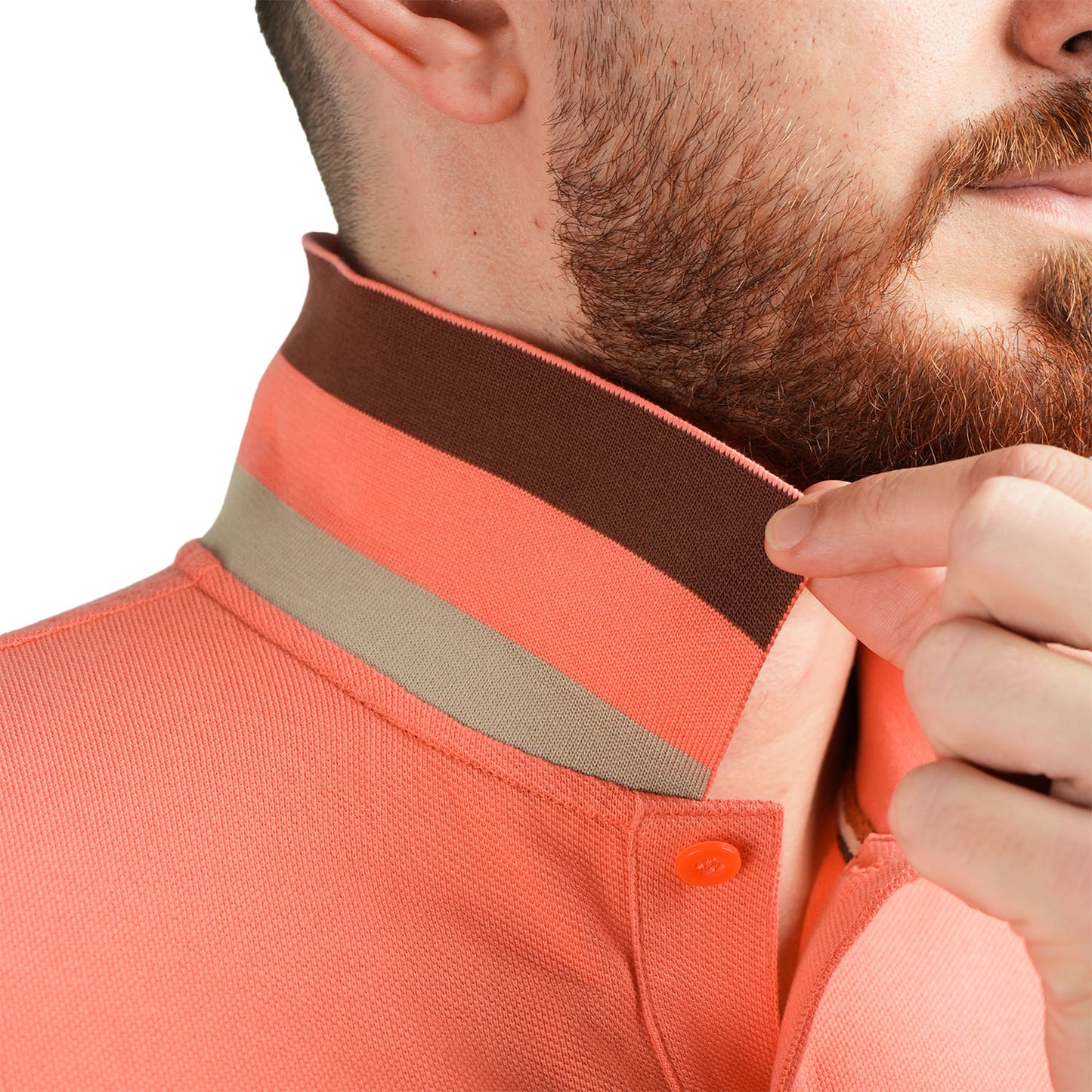 قميص بولو رجالي عالي الأداء بقصّة Slim Fit مطرز بنقشة أسد