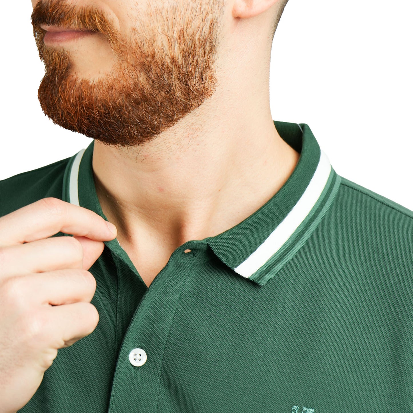 قميص بولو رجالي كلاسيكي بقصّة Slim Fit مع تطريز مميز