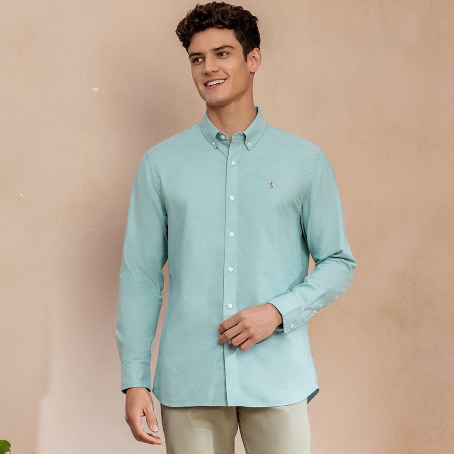 Men's Shirt With Small Lion Embroidery