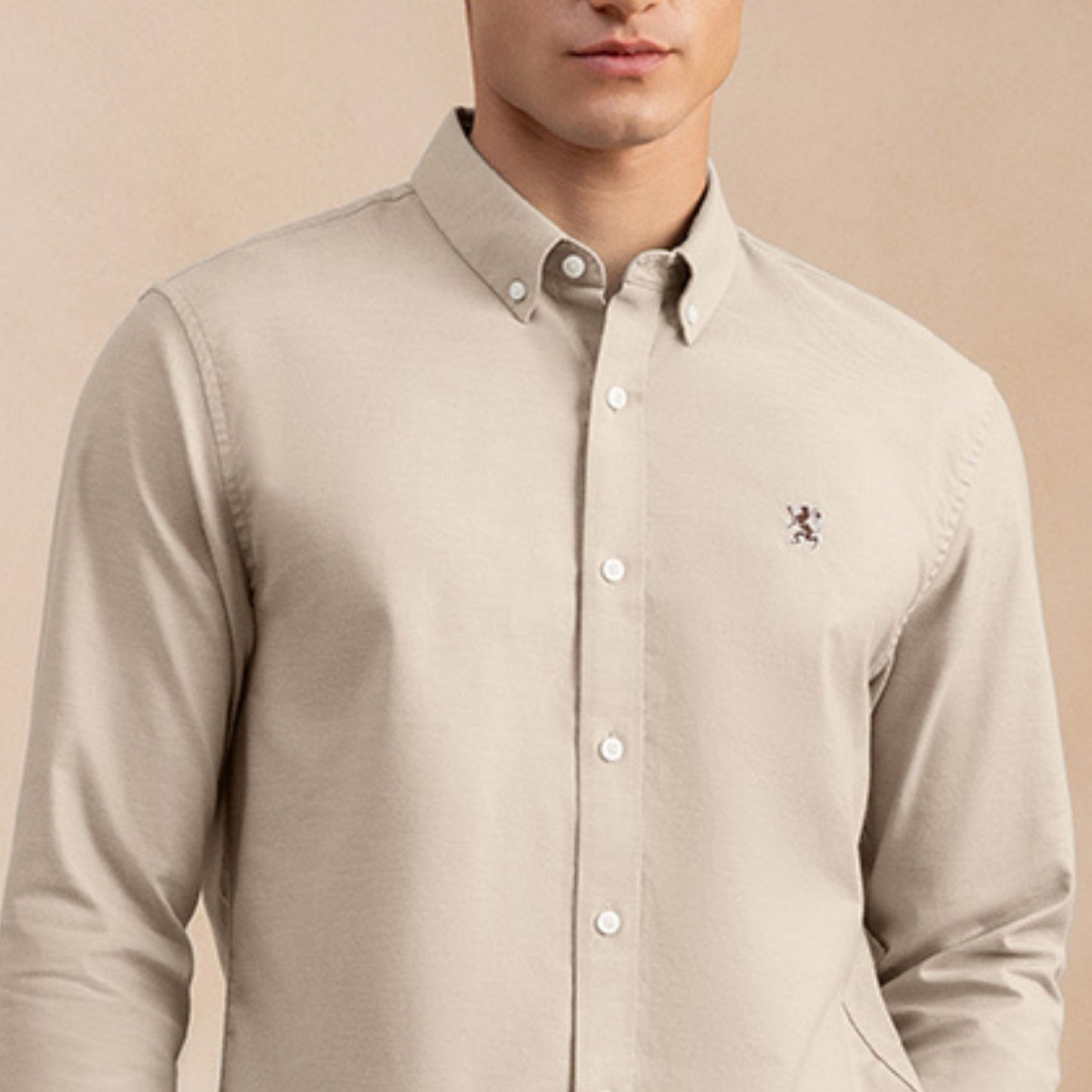 Men's Shirt With Small Lion Embroidery