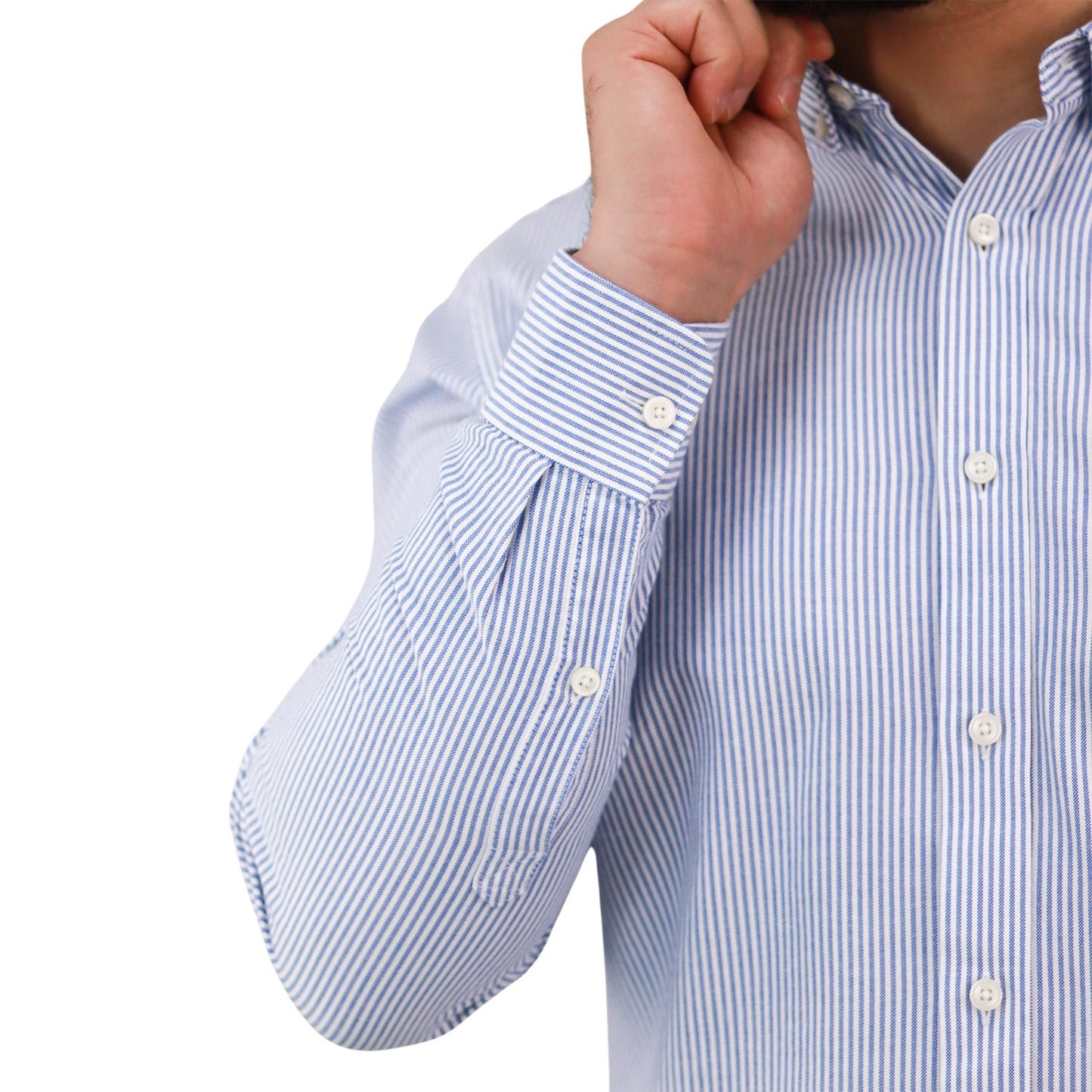 Men's Shirt With Small Lion Embroidery