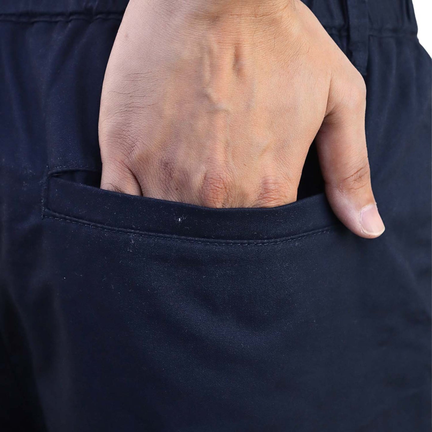 Men’S Twill Mid Rise Elastic Waist Bermuda Shorts