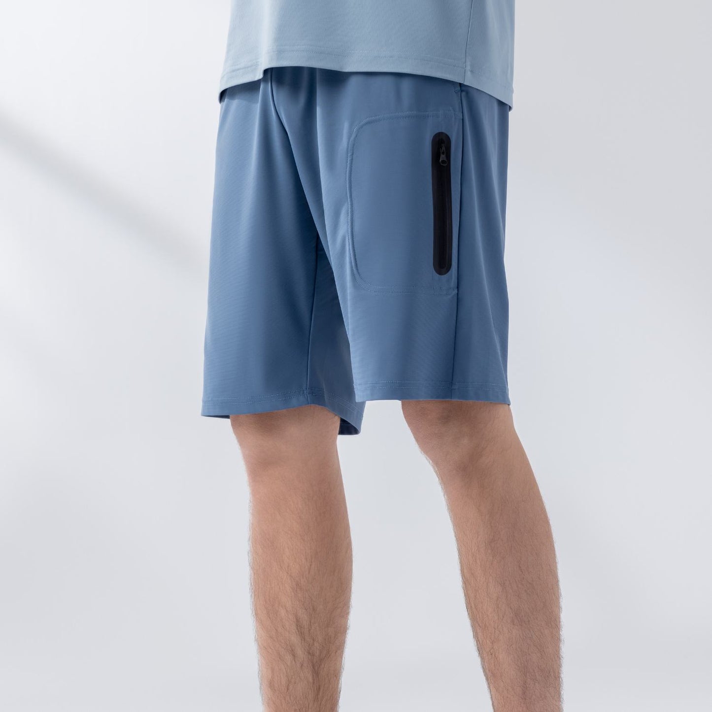 Giordano Men's G-Motion Nylon/Spandex Warp Knit Shorts-Blue