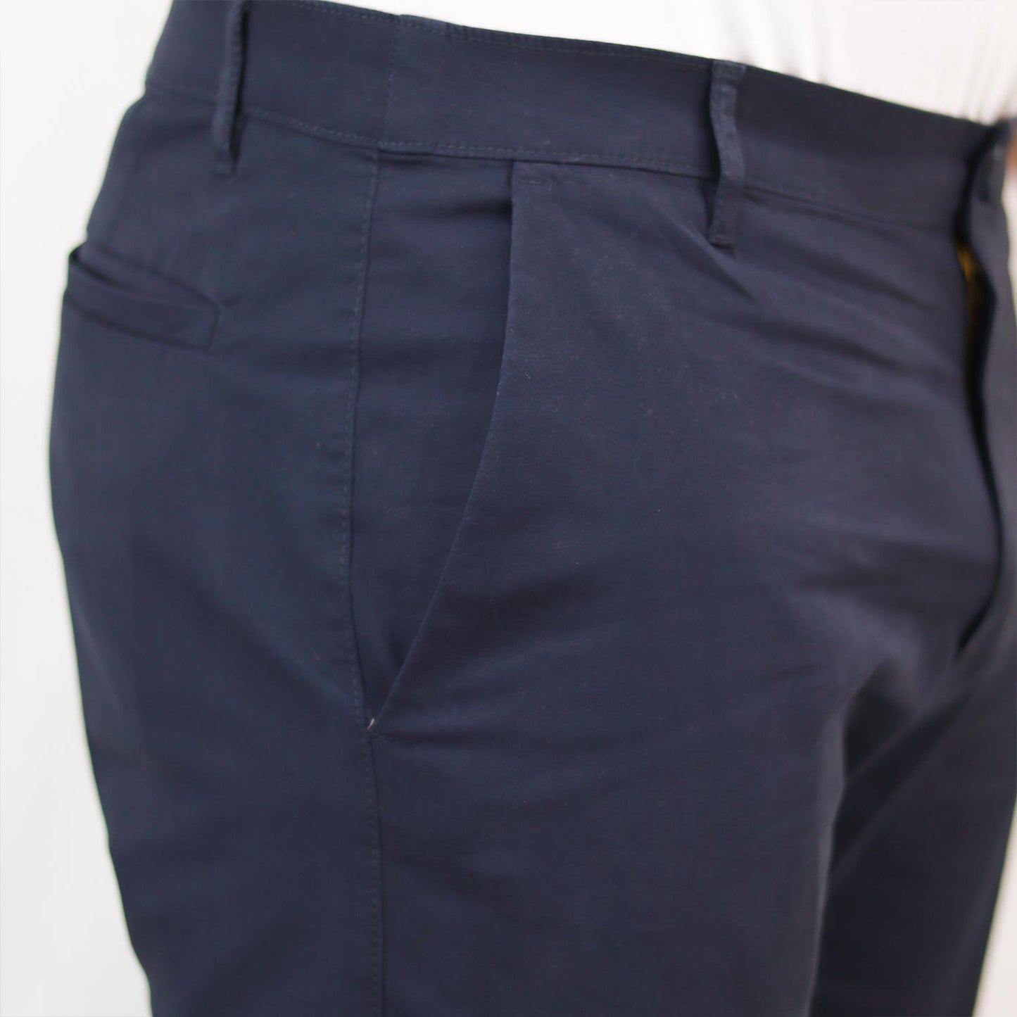 Men's Slim Tapered Khakis