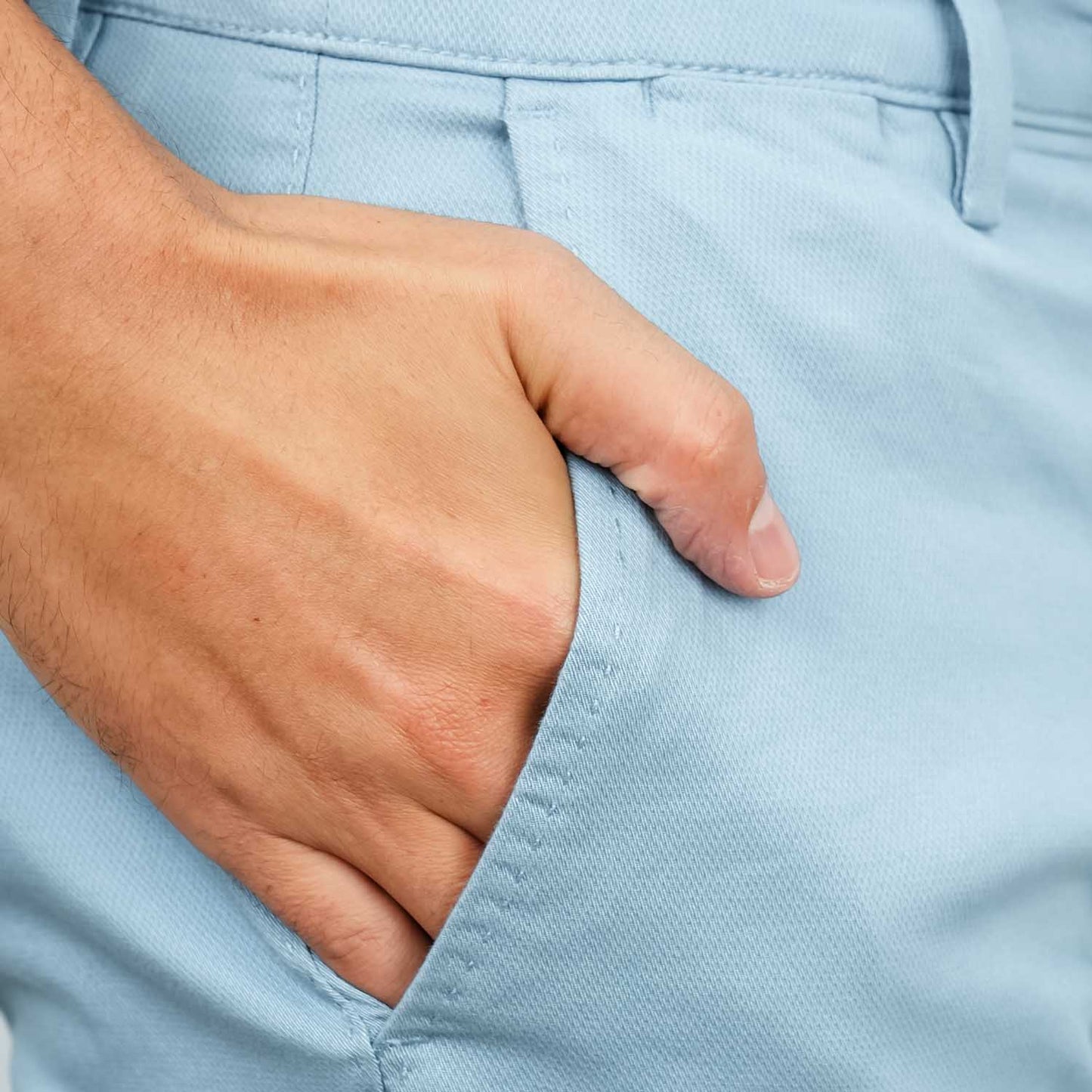 بنطلون كاكي رجالي من القطن المائل بقصة ضيقة ومنخفضة الارتفاع
