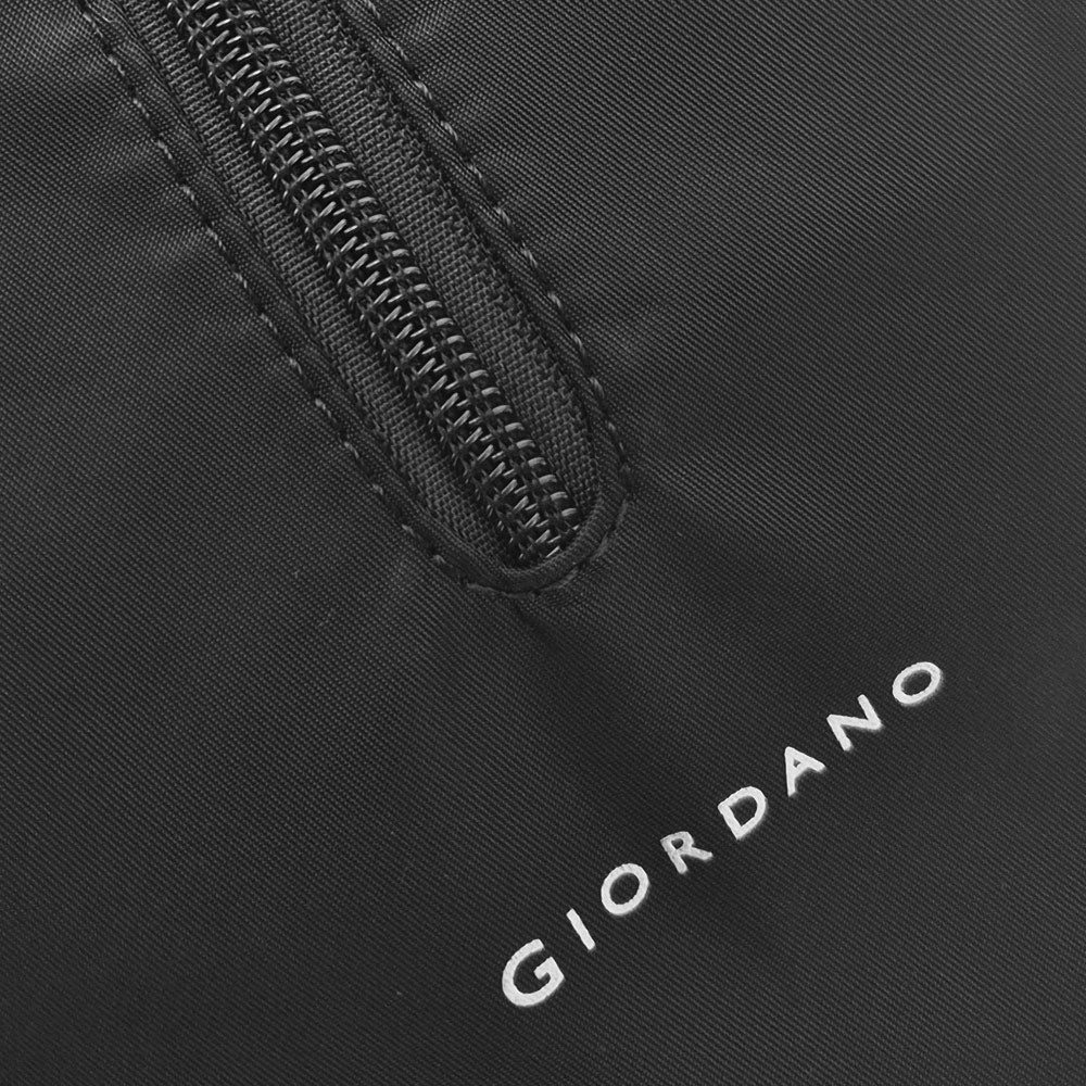 Unisex Lightweight Polyester Crossbody Bag | Giordano Essentials