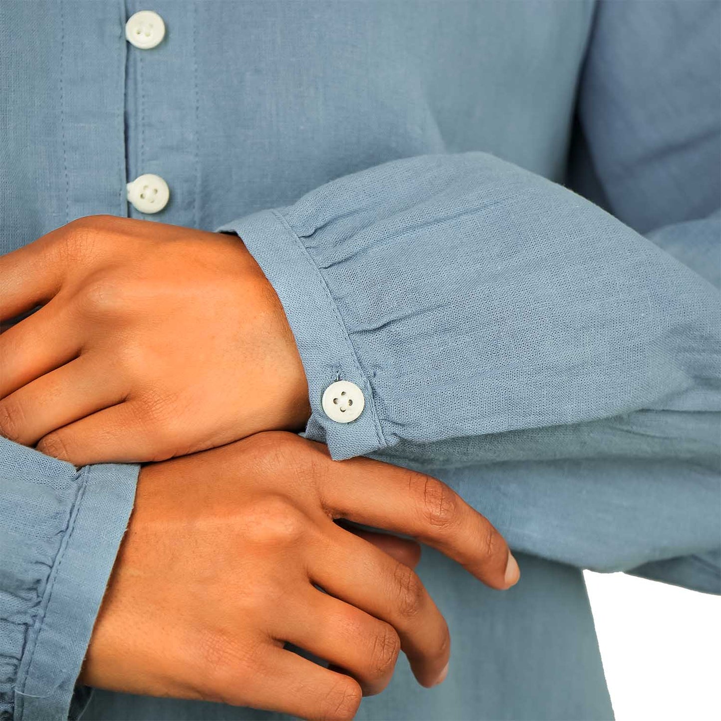 قميص نسائي من قماش البوبلين الكتاني القطني برقبة على شكل حرف V وأكمام طويلة