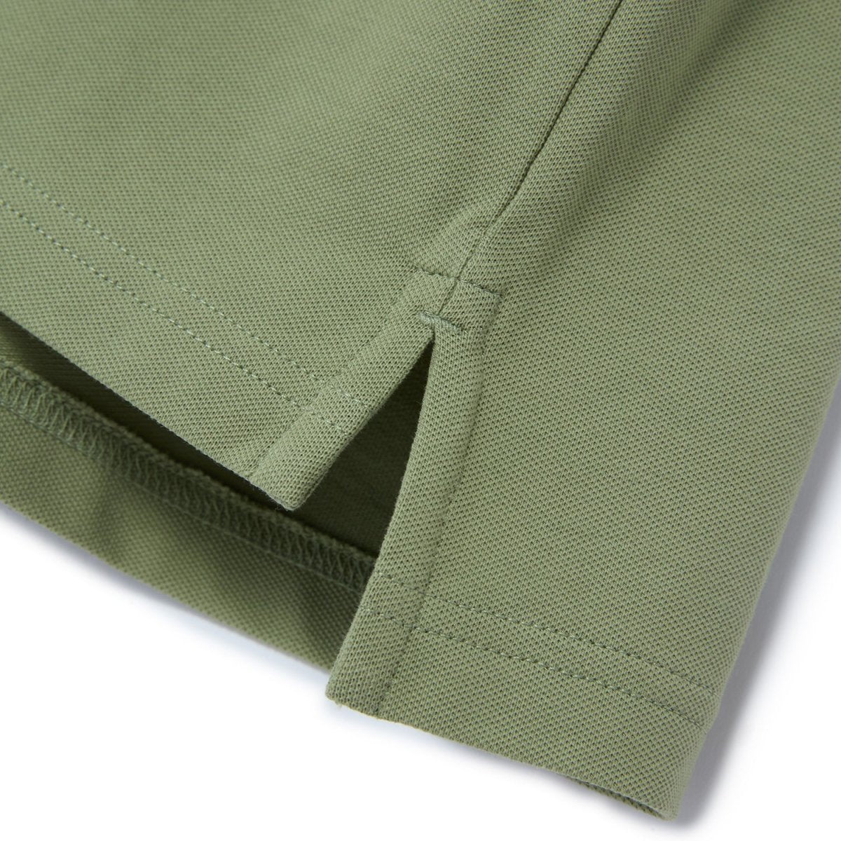 Men's 3D Lion Polo: Slim Fit, Bold Embroidery, Premium Pique - Giordano