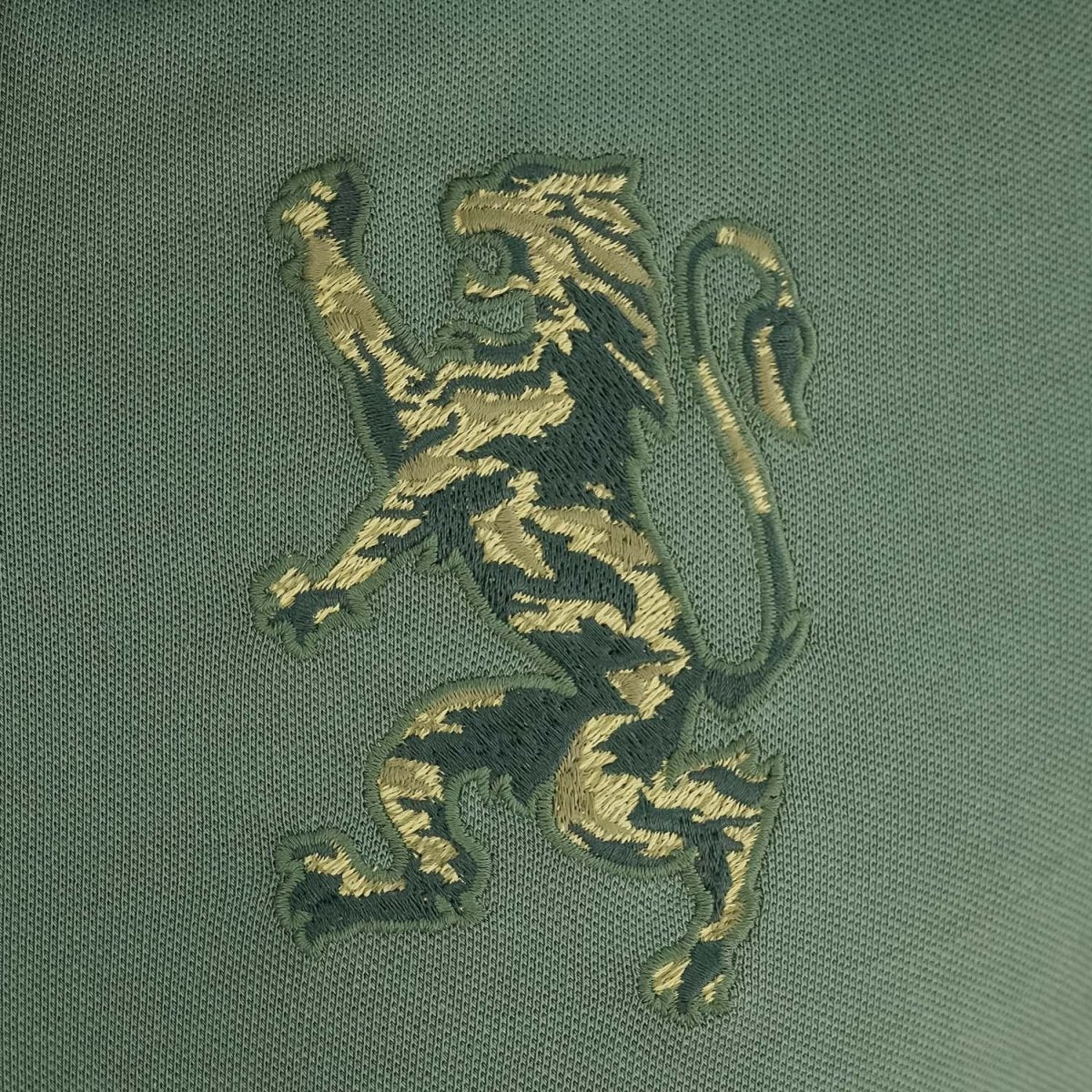 Men's 3D Lion Polo: Slim Fit, Bold Embroidery, Premium Pique - Giordano