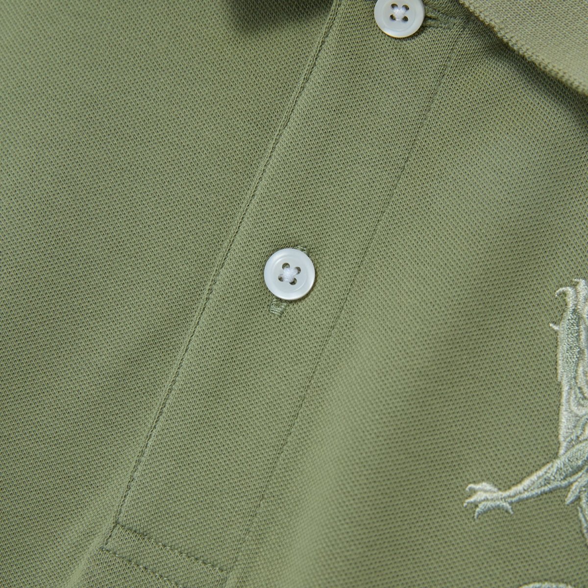 Men's 3D Lion Polo: Slim Fit, Bold Embroidery, Premium Pique - Giordano