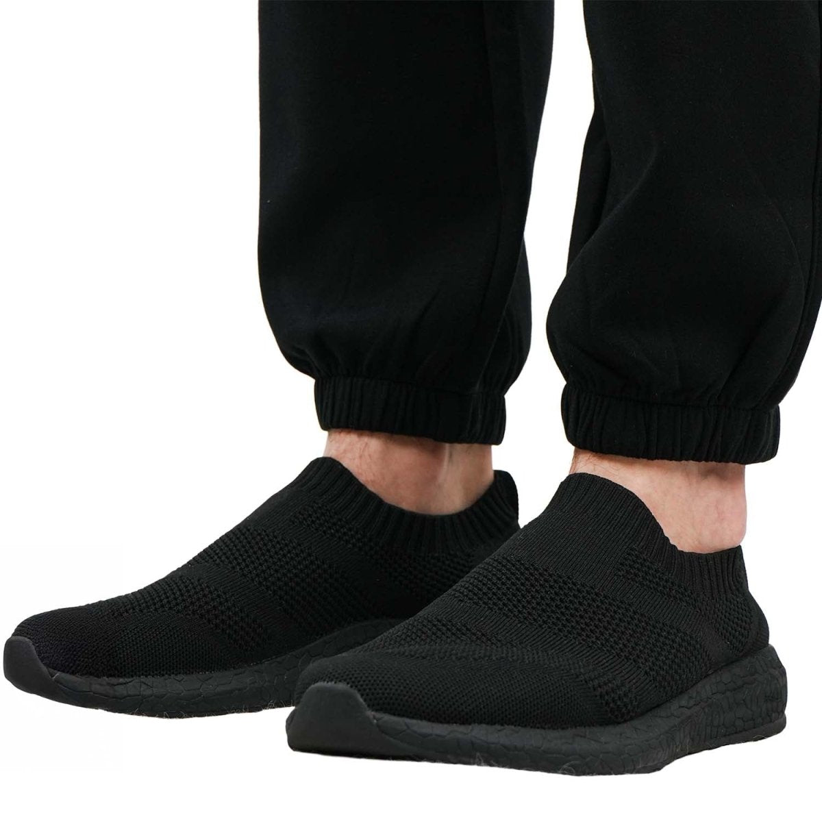 Men's Air Knit Joggers: Relaxed Tapered Fit, Elastic Waist Comfort S - Shop Giordano