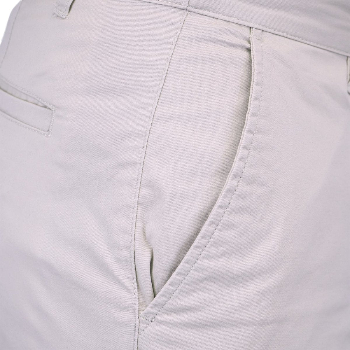 Men's Cotton Elastane Twill Low Rise Slim Fit Bermuda Shorts - Giordano