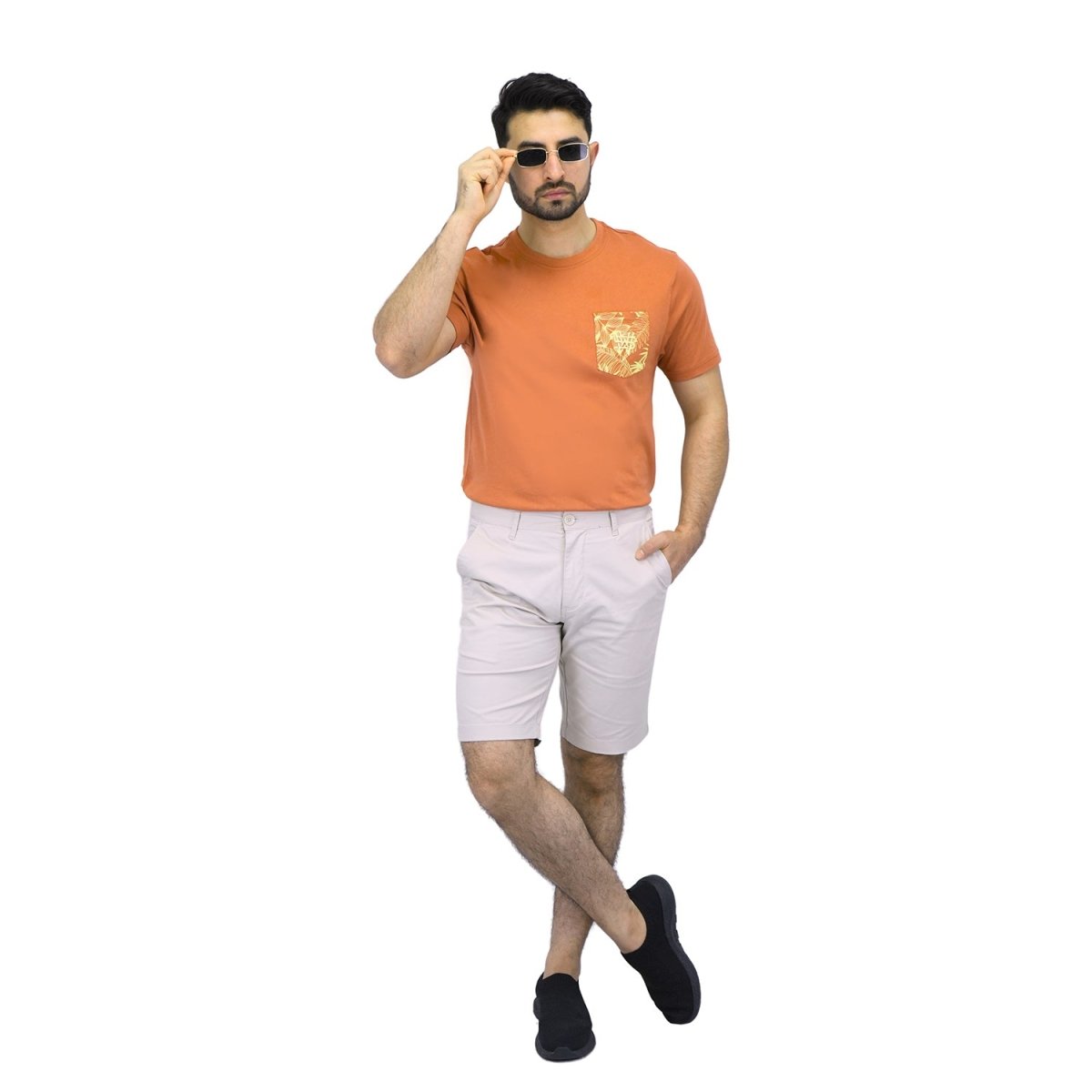 Men's Cotton Elastane Twill Low Rise Slim Fit Bermuda Shorts - Giordano