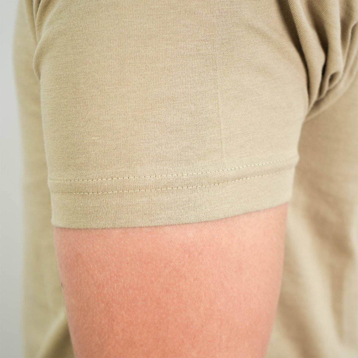 Men's Cotton Signature Print Slim Fit Tee S - Shop Giordano