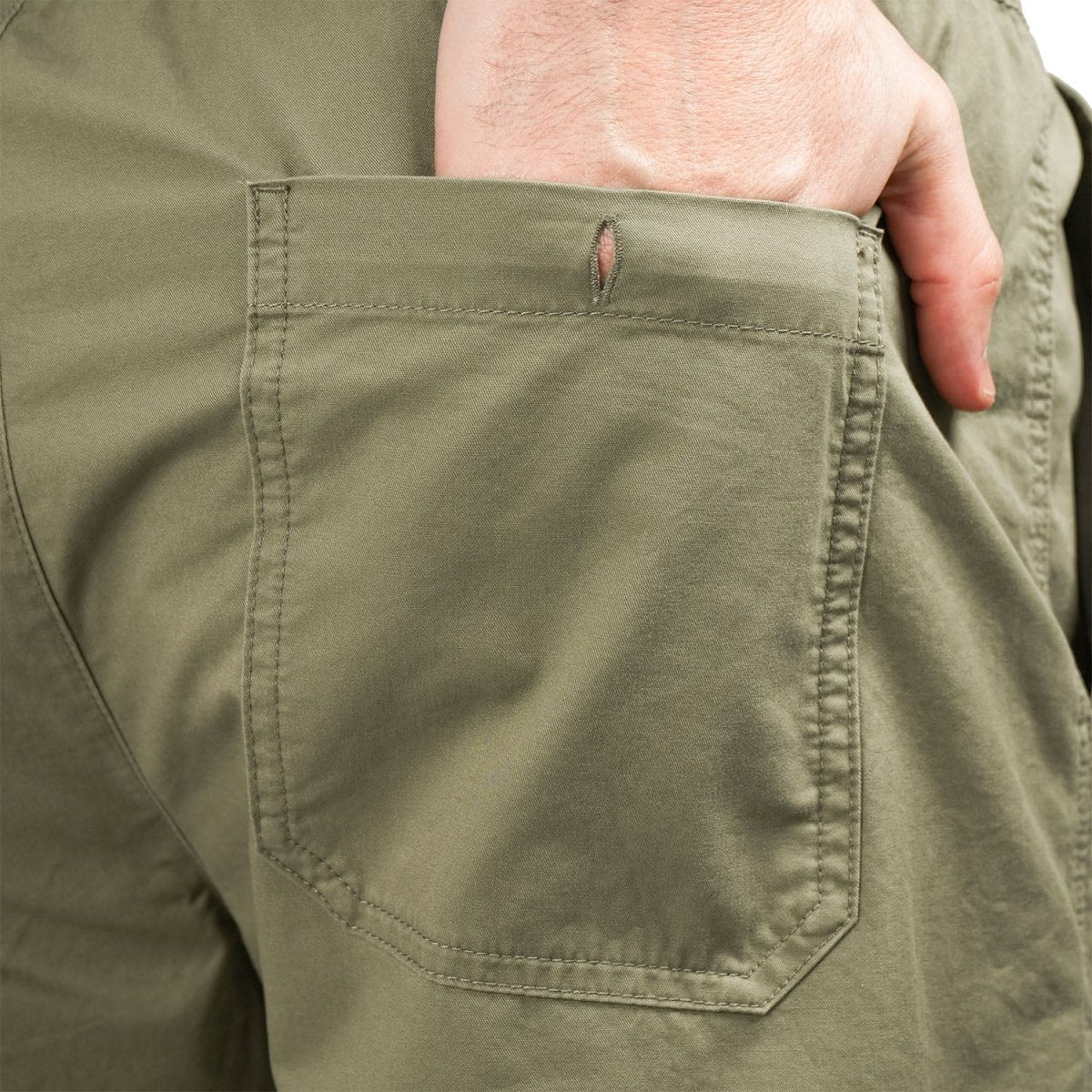 Men's Cotton Twill Bermuda Shorts: Slim Fit, Elastic Waist, Ultimate Comfort - Giordano