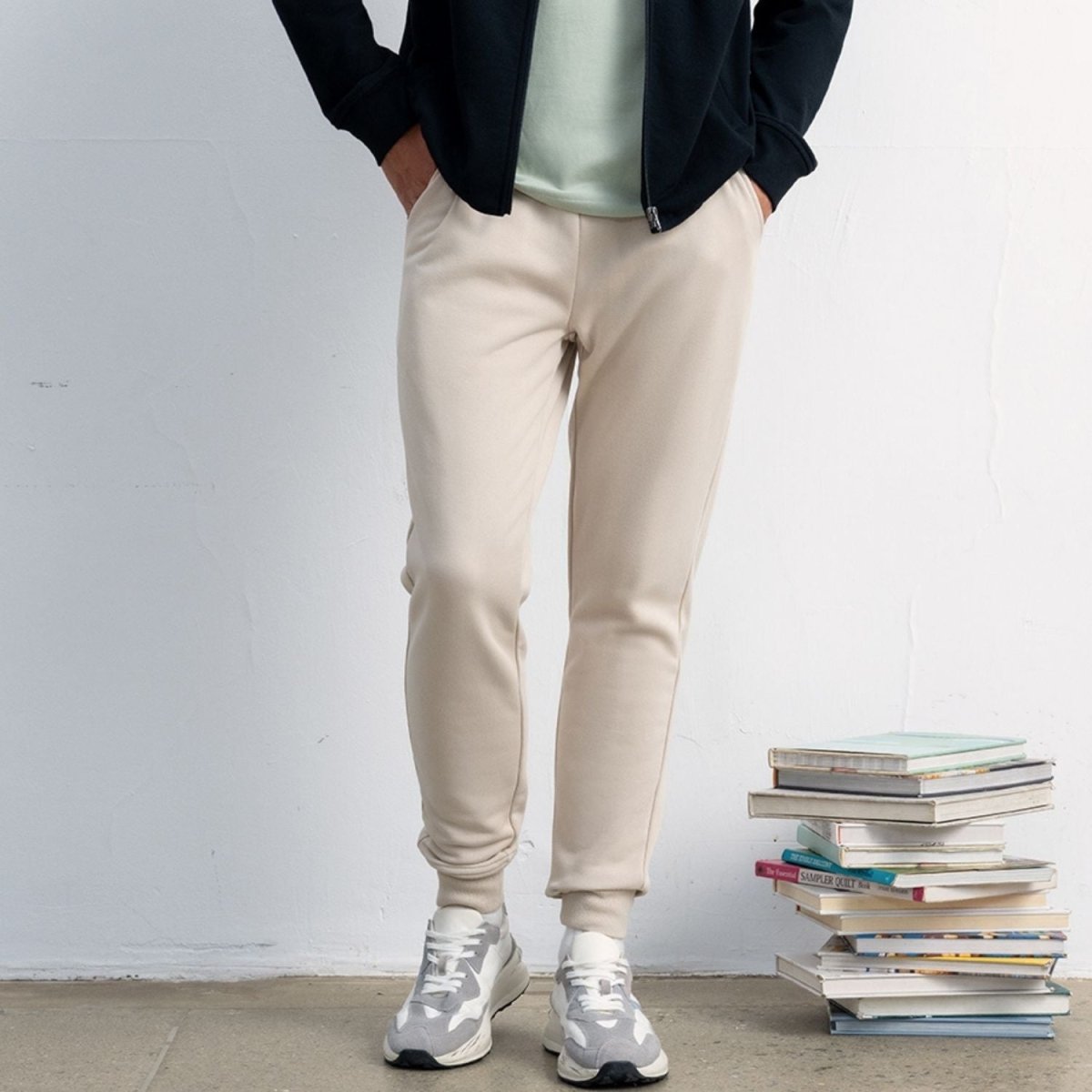 Men's French Terry Jogger Pants - Slim Fit, Elastic Waist, Comfortable & Stylish S - Shop Giordano