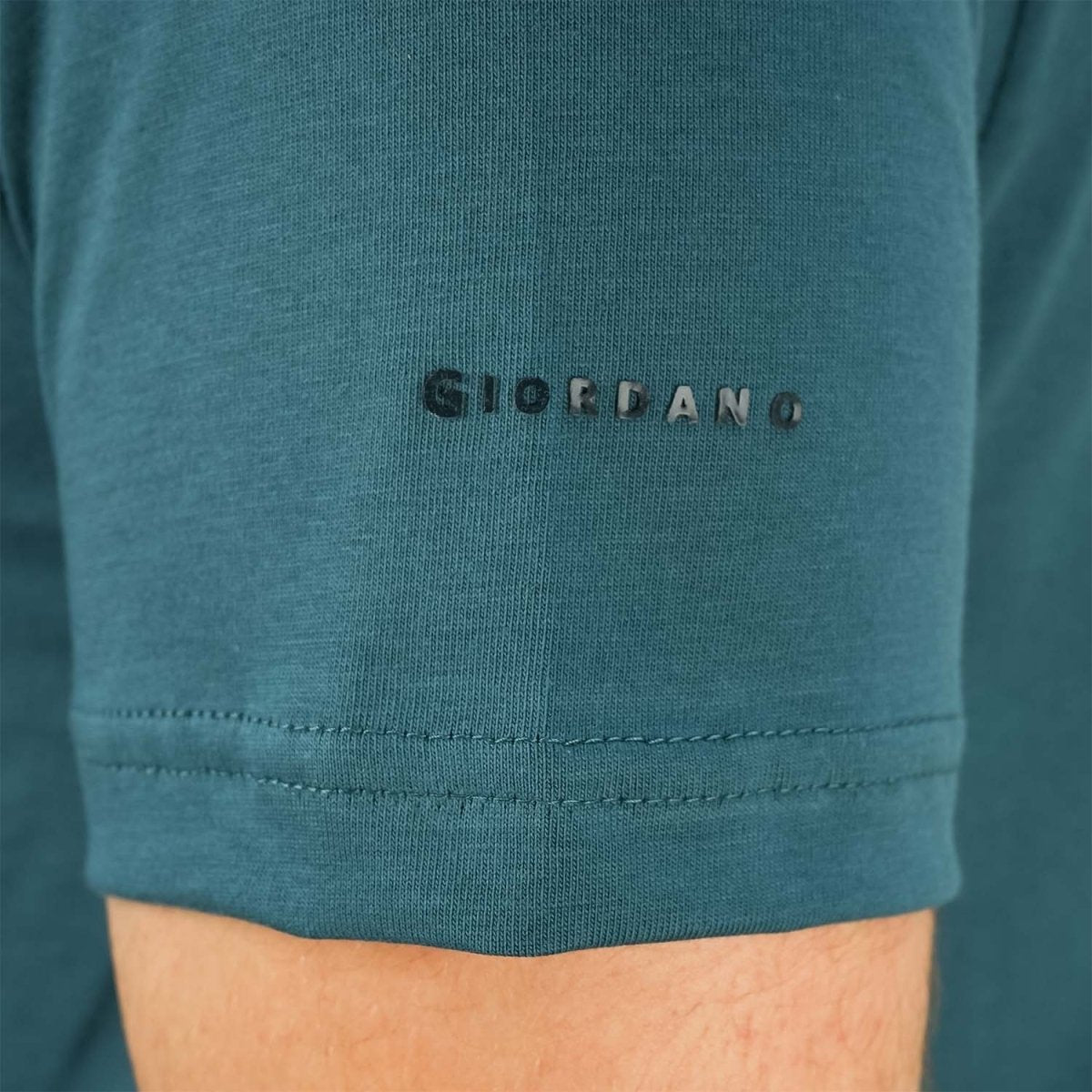 Men's Giordano Cotton Crewneck Slim Fit Tee - Short Sleeve - Giordano