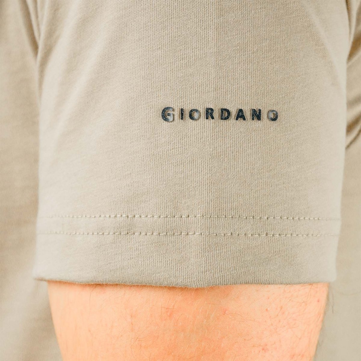 Men's Giordano Cotton Crewneck Slim Fit Tee - Short Sleeve - Giordano