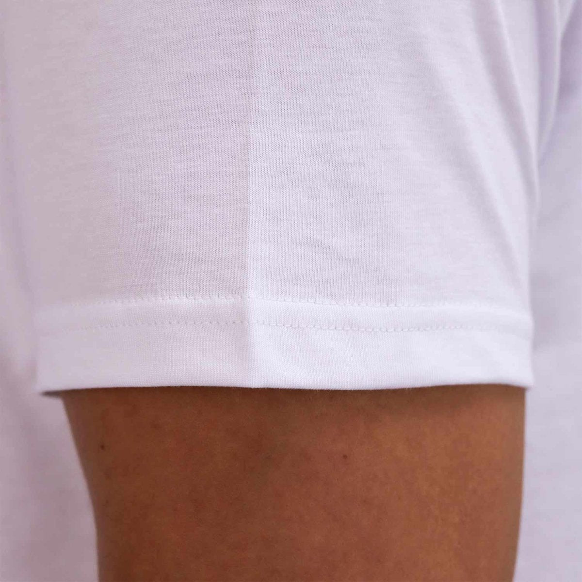 Men's Giordano Slim Fit Tee: Signature Print, 100% Cotton Jersey - Giordano