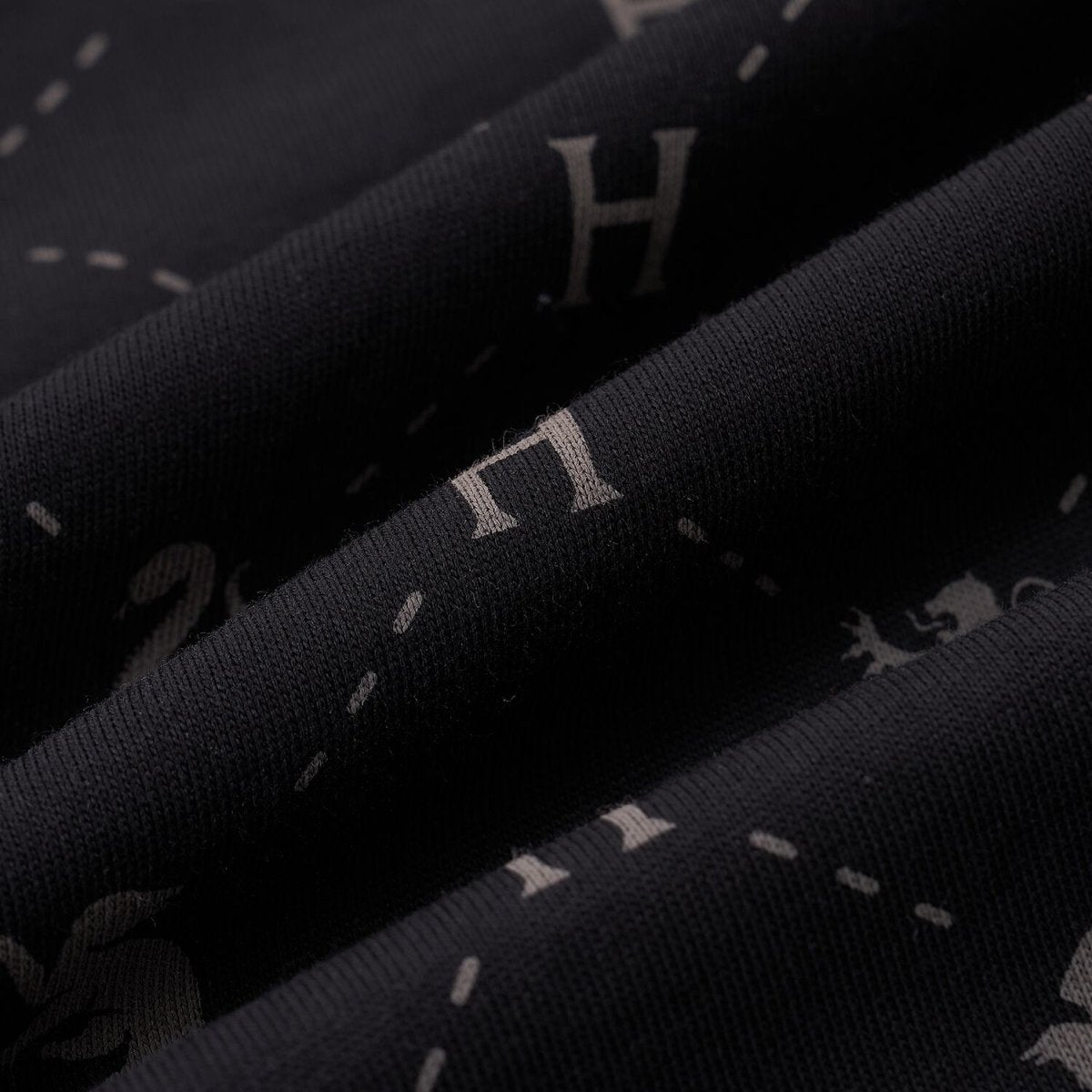 Men's Harry Potter Cotton Short Sleeve All - Over Print Tee - Limited Edition Collection S - Shop Giordano