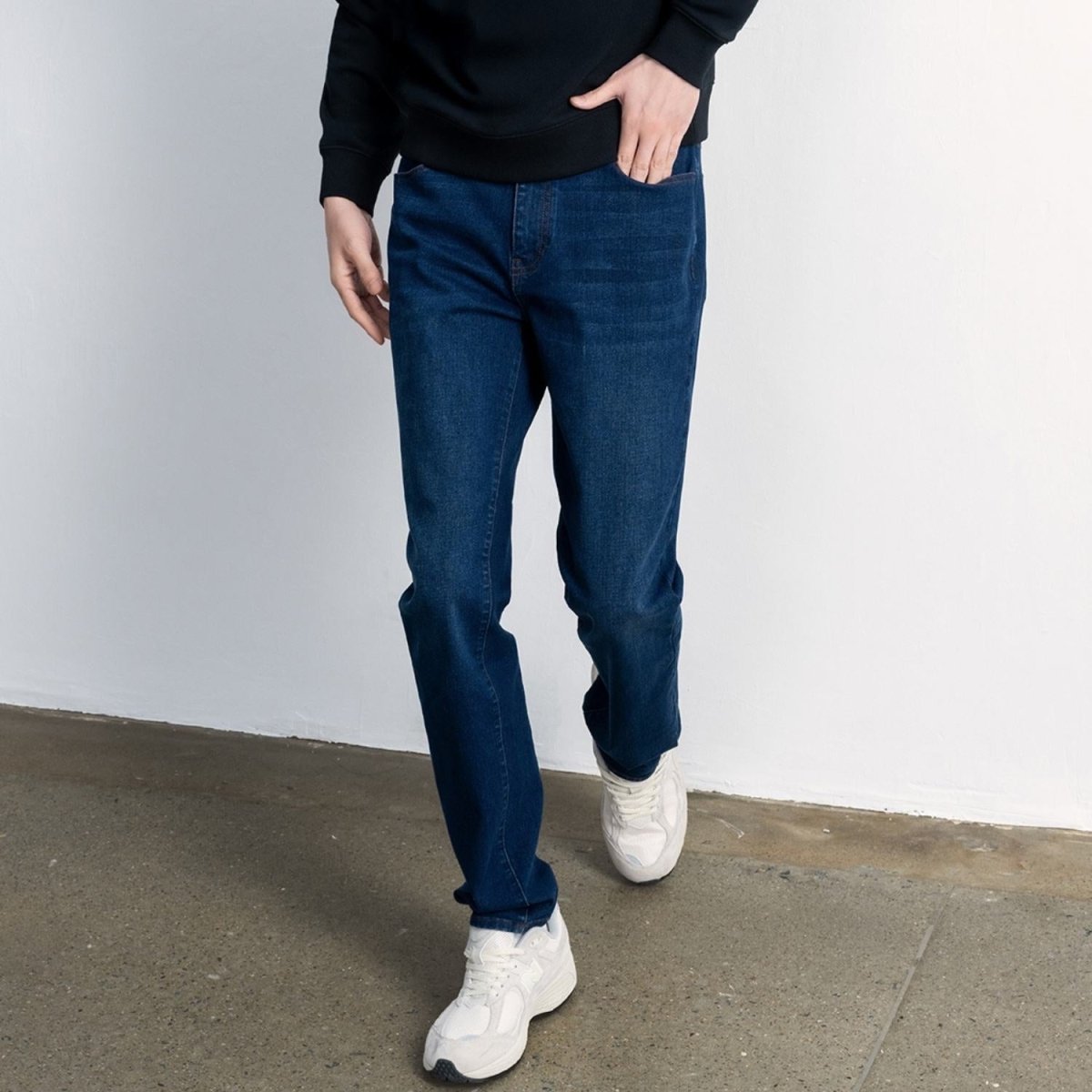 Men's Jeans: Regular Tapered Fit 2.0, Mid - Rise - Giordano