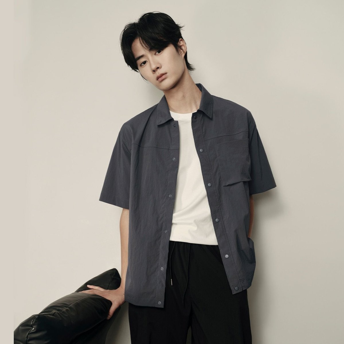 Men’S Nylon Stretch Short Sleeve Shirt – Lightweight & Water - Resistant | Korea Collection - Giordano