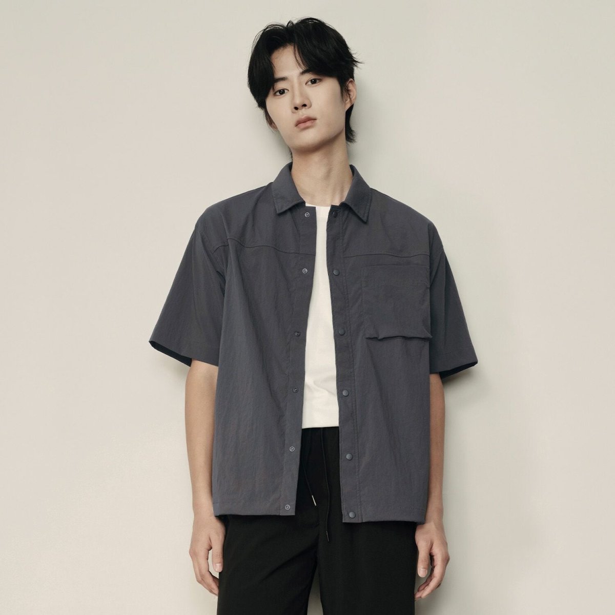 Men’S Nylon Stretch Short Sleeve Shirt – Lightweight & Water - Resistant | Korea Collection - Giordano