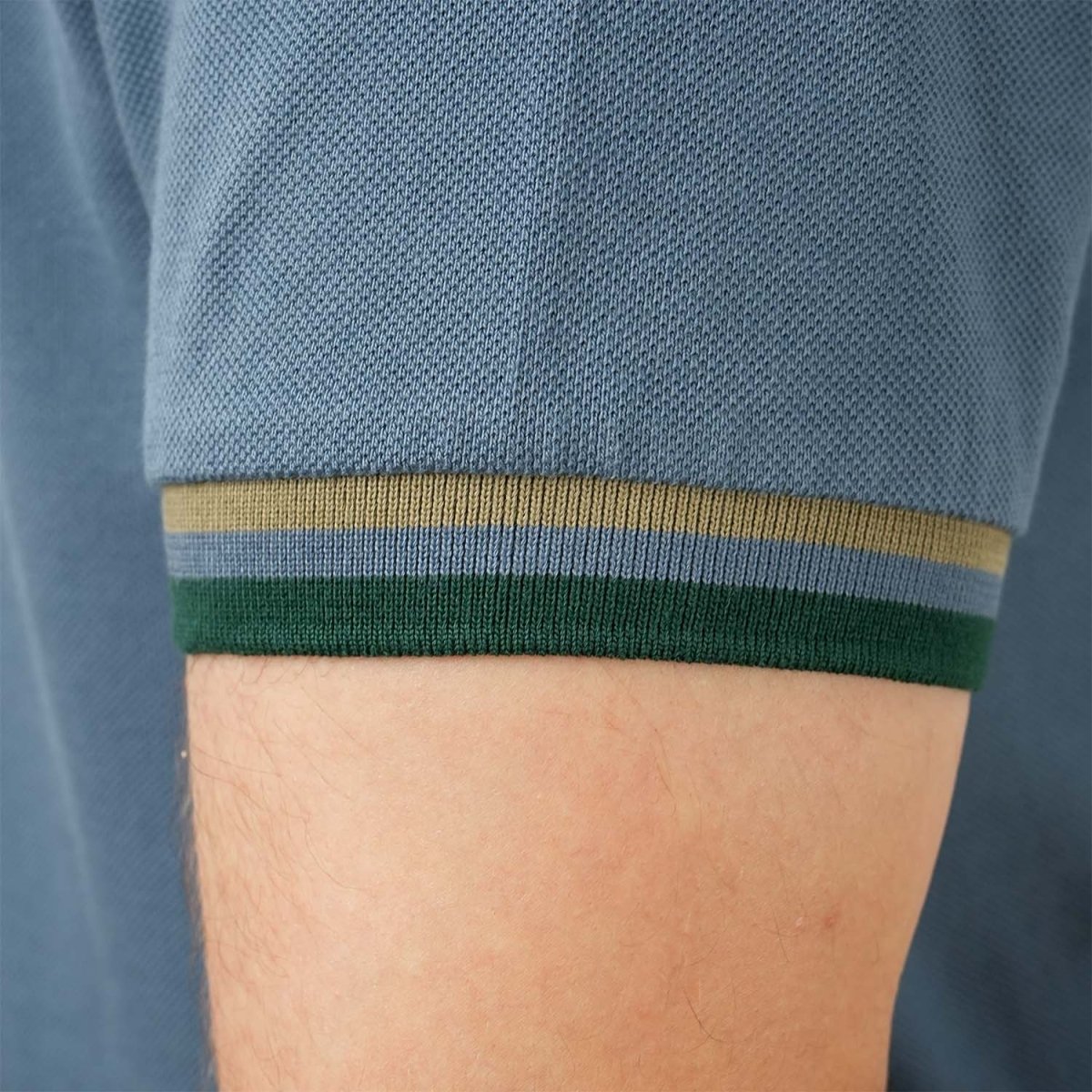 Men's Performance Polo: Classic Piqué, Tipped Collar, Embroidered Detail - Giordano
