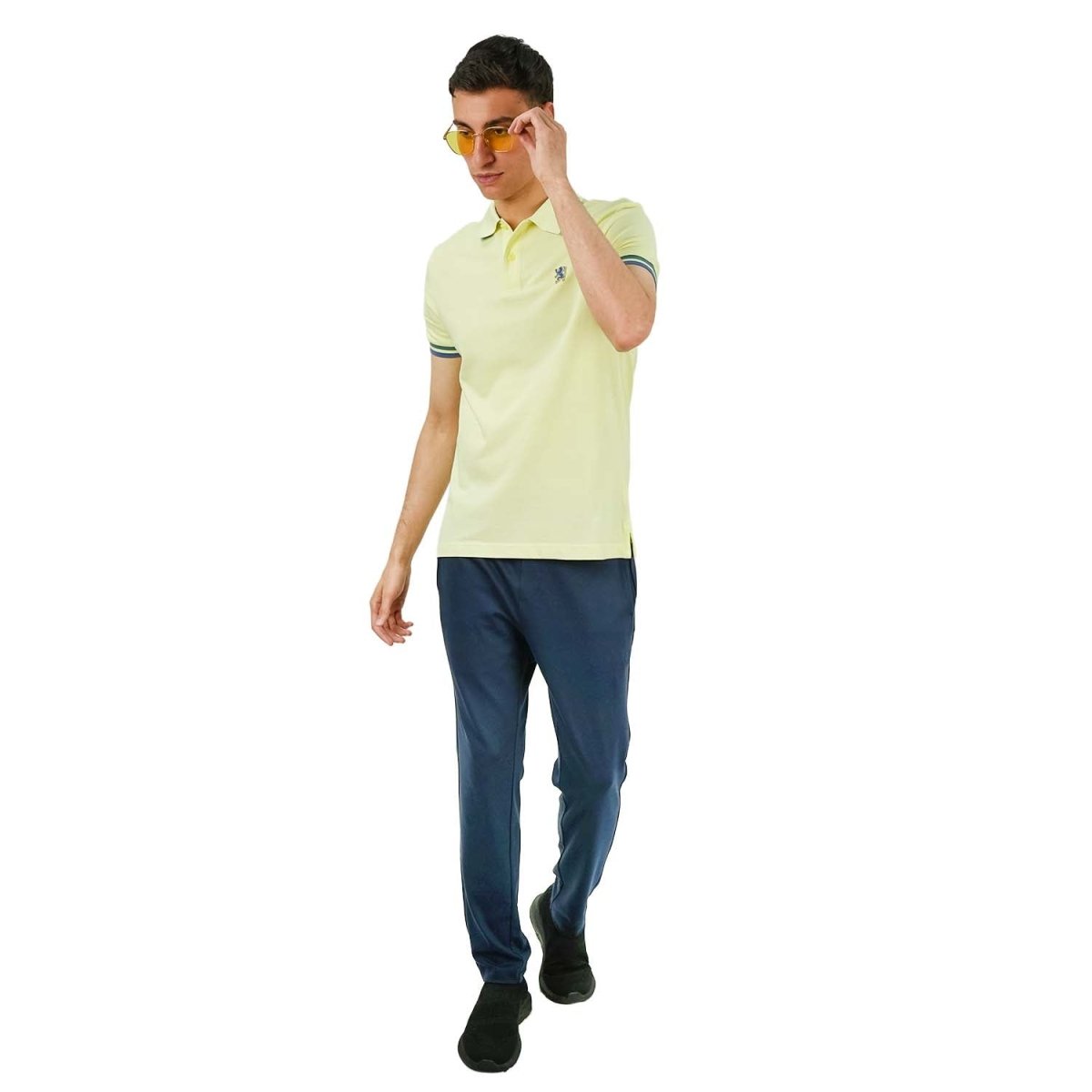Men's Performance Polo: Classic Piqué, Tipped Collar, Embroidered Detail - Giordano
