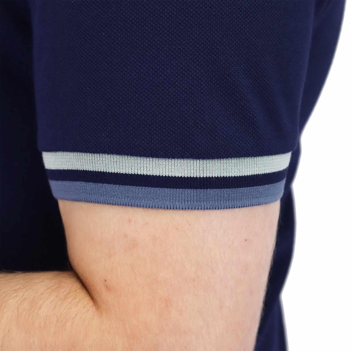 Men's Performance Slim Fit Lion Embroidery Solid Polo - Giordano