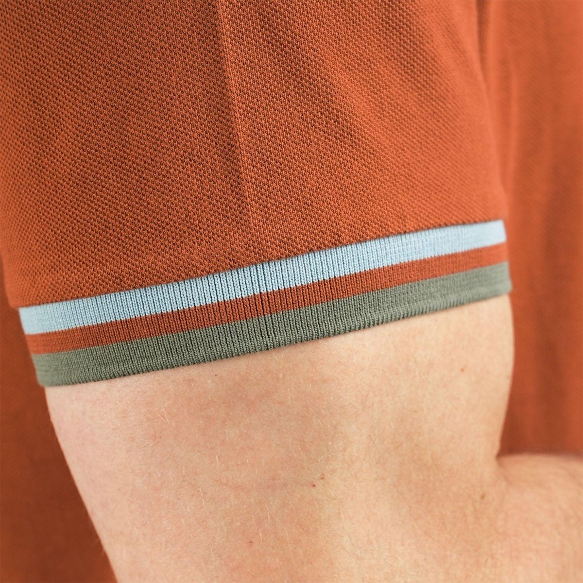 Men's Performance Slim Fit Lion Embroidery Solid Polo S - Shop Giordano