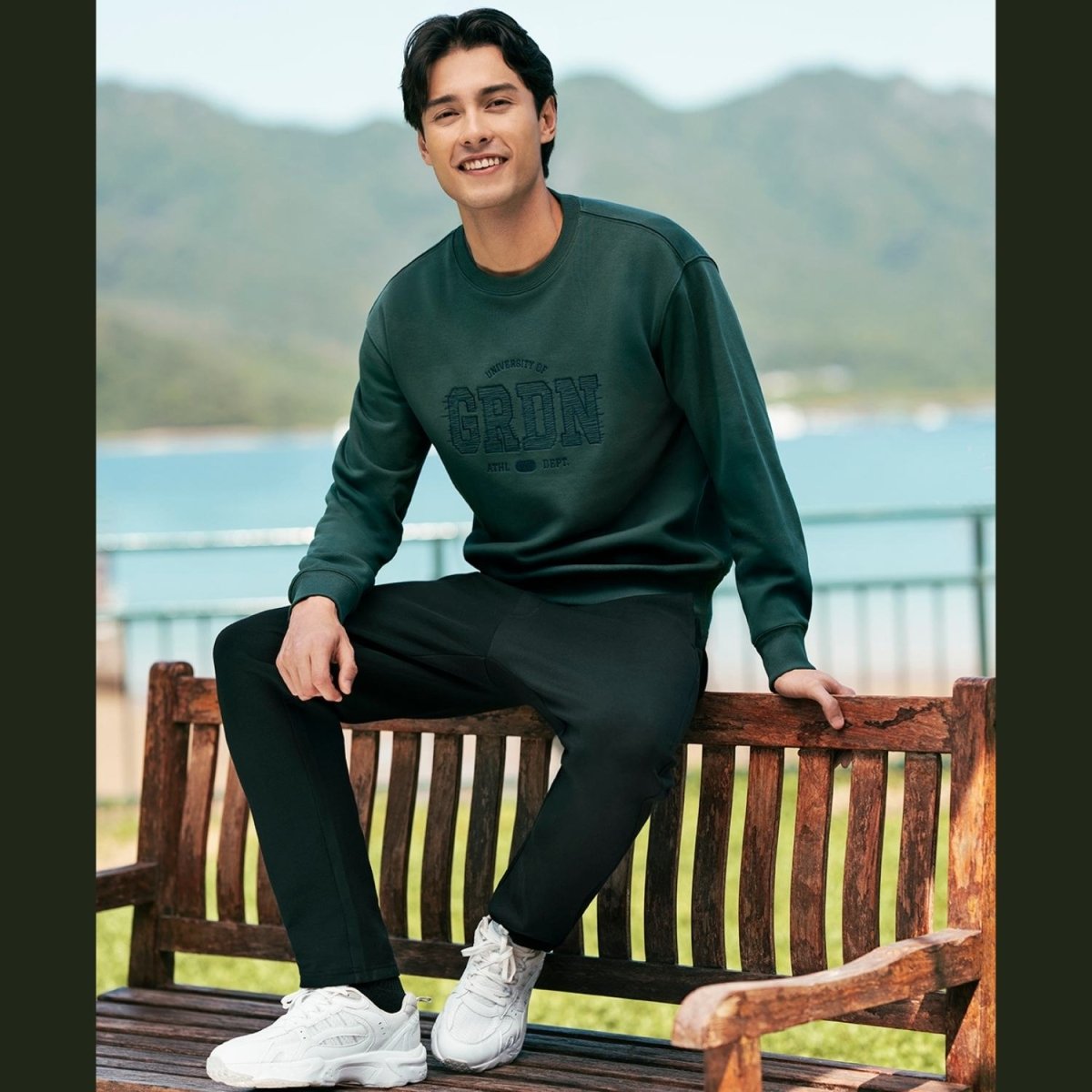 Men's Relaxed Fit Printed French Terry Pullover - Giordano
