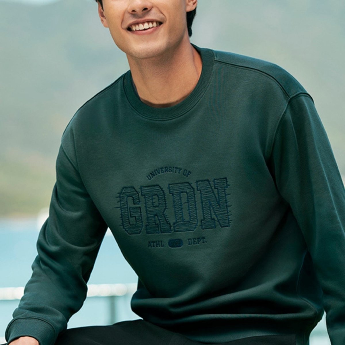 Men's Relaxed Fit Printed French Terry Pullover - Giordano