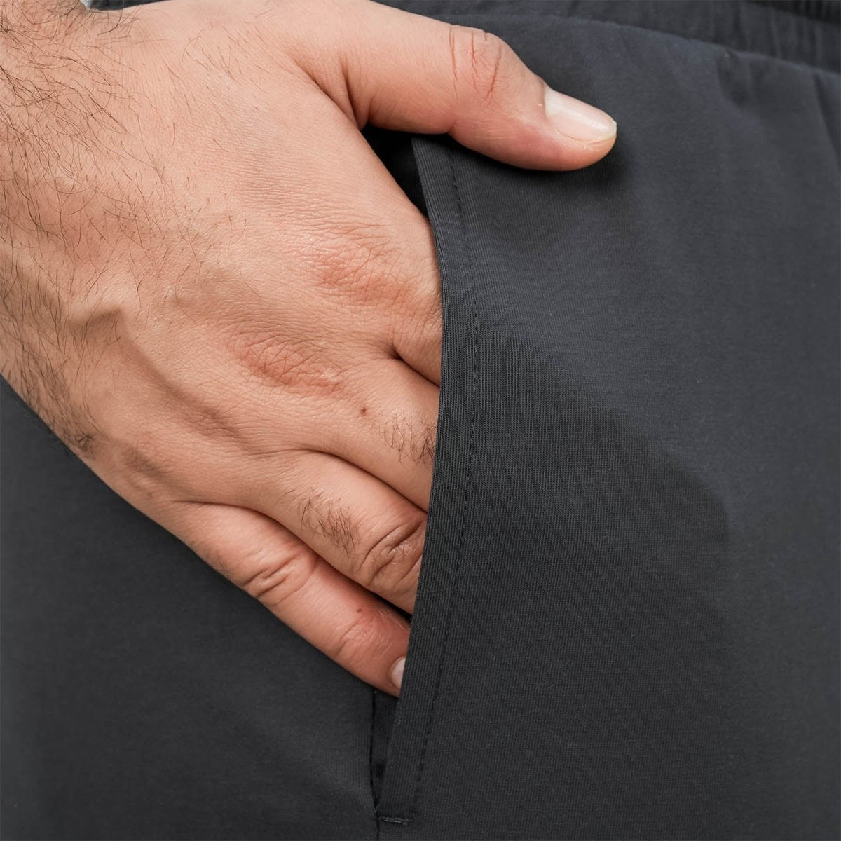 Men's Relaxed Tapered Fit Joggers - Giordano