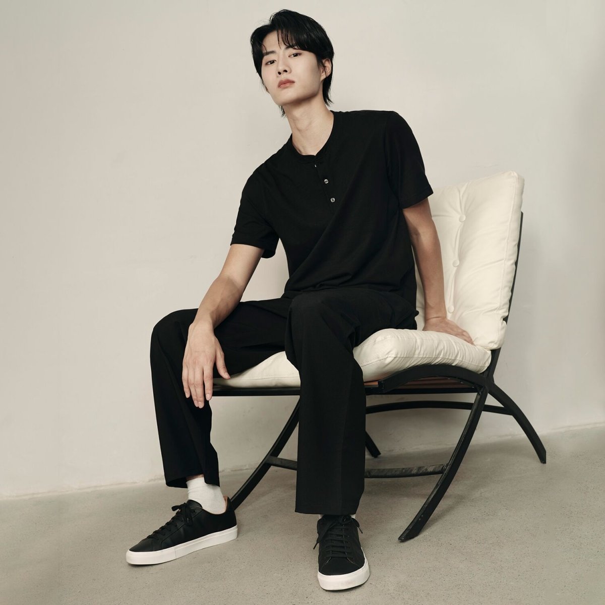 Men’S Slim Fit Crew Neck Tee – Lightweight & Everyday Essential | Korea Collection - Giordano
