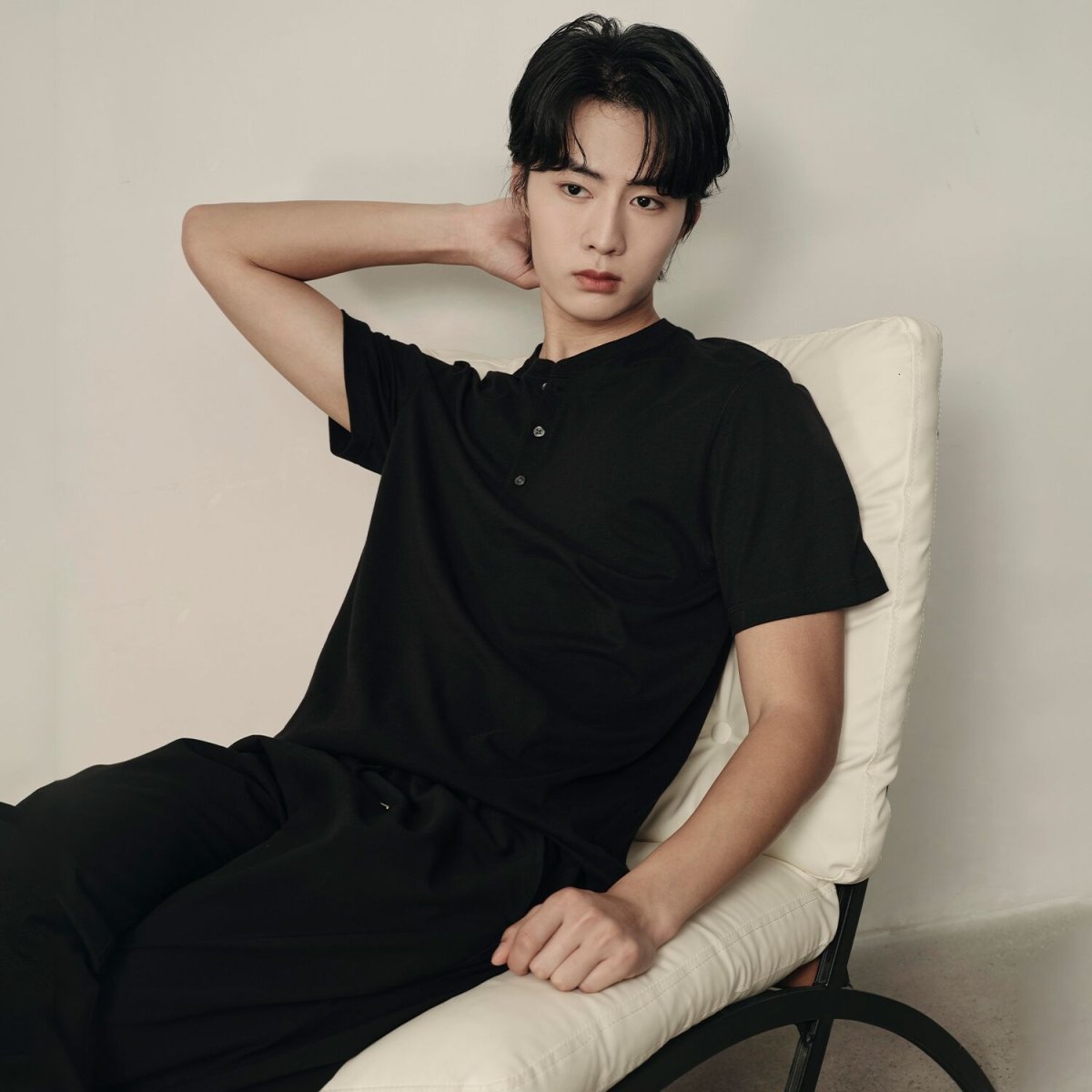 Men’S Slim Fit Crew Neck Tee – Lightweight & Everyday Essential | Korea Collection - Giordano