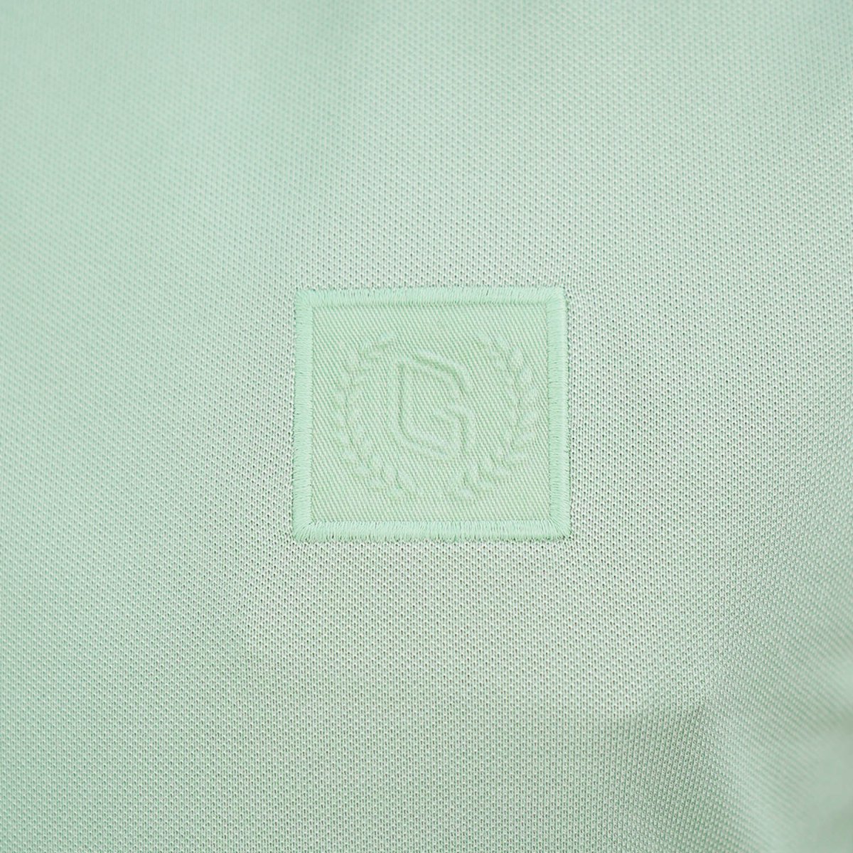 Men's Slim Fit Embossed Pique Polo| Silk Touch Series S - Shop Giordano