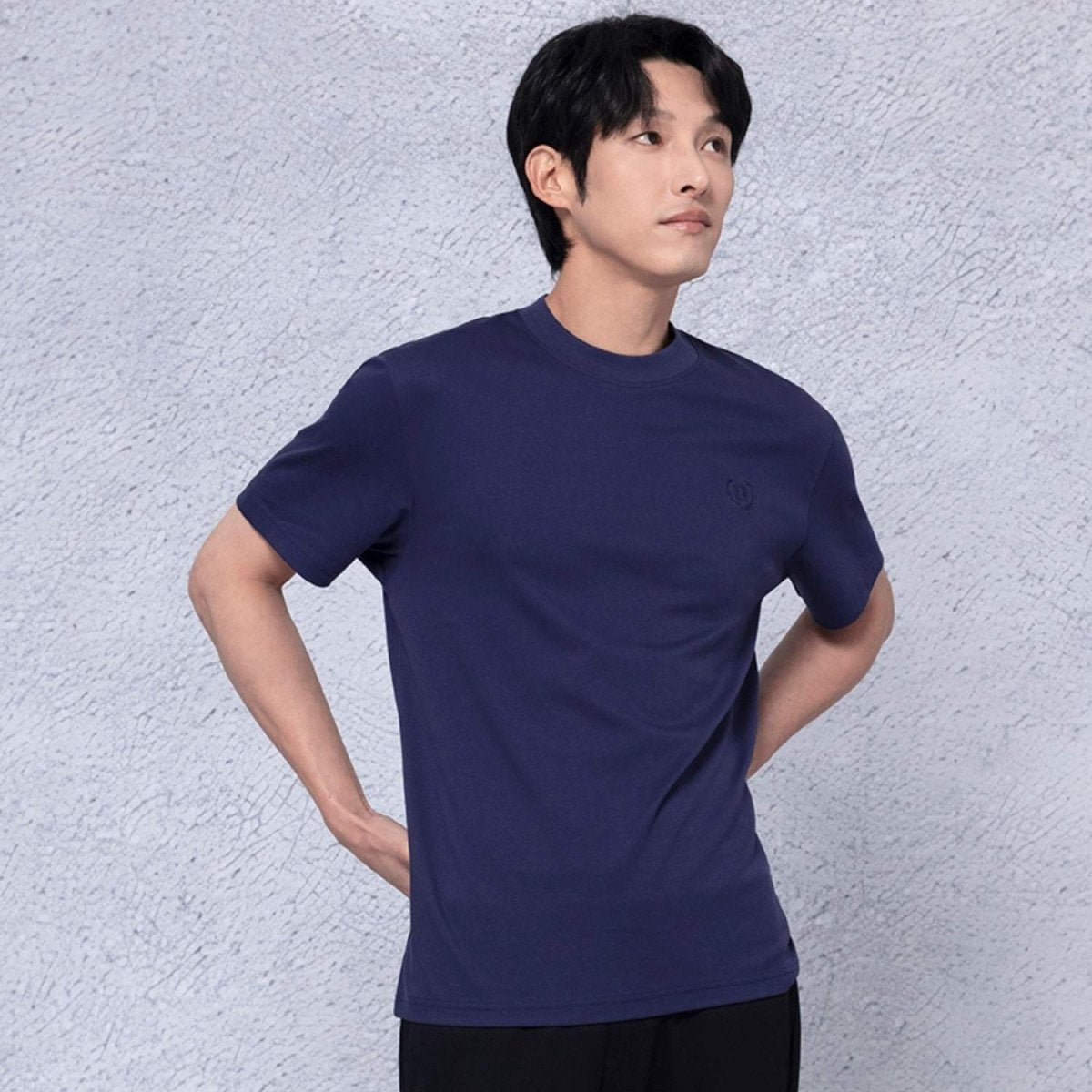 Men's Slim Fit Liquid Touch Smart Collar Tee - Giordano
