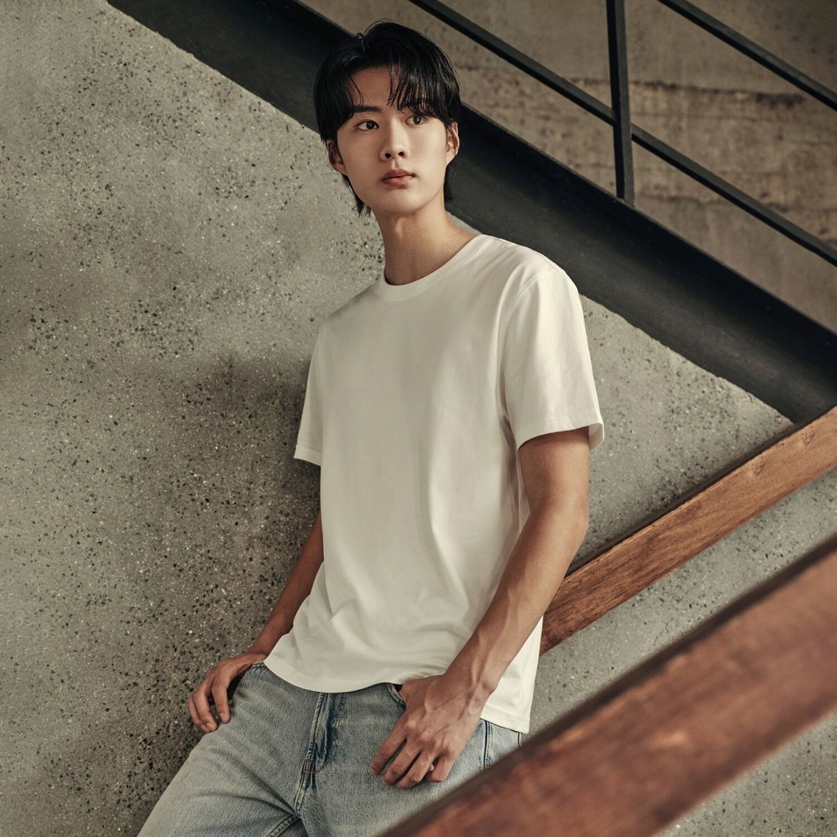 Men’S Slim Fit Tee –Lightweight & Everyday Comfort | Korea Collection - Giordano