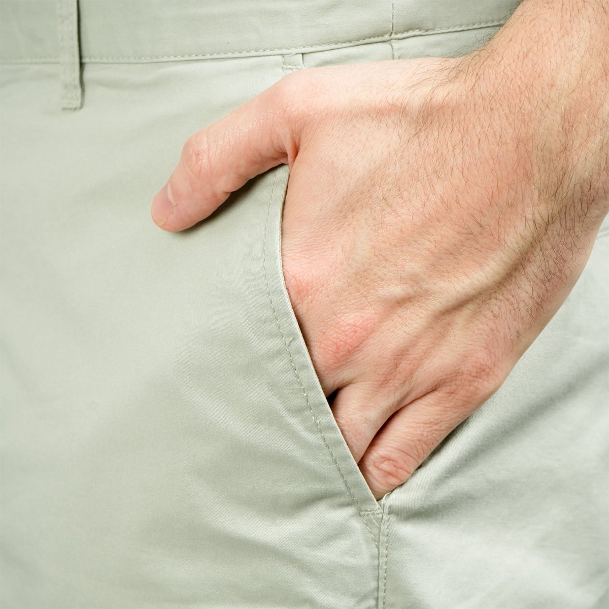 Men's Slim Fit Twill Bermuda Shorts - Giordano
