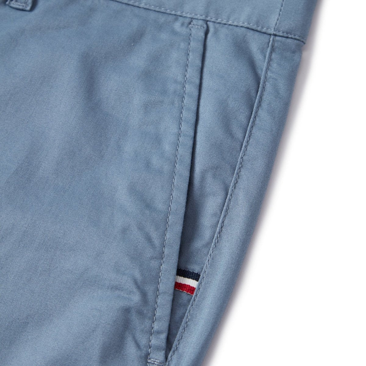Men's Slim Fit Twill Bermuda Shorts - Giordano