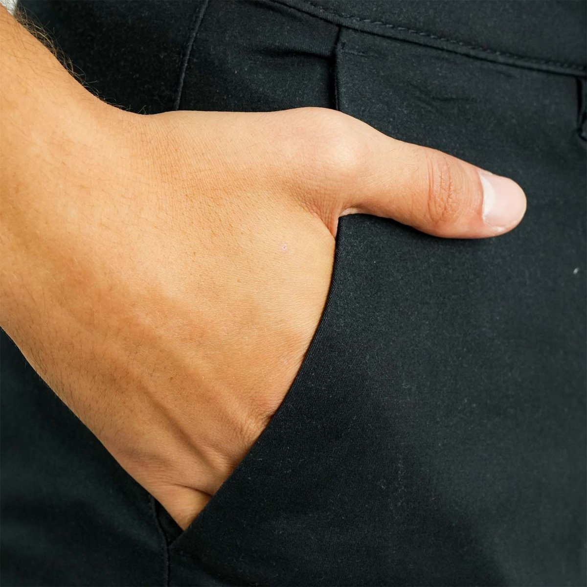 Men's Slim Tapered Khakis - Giordano