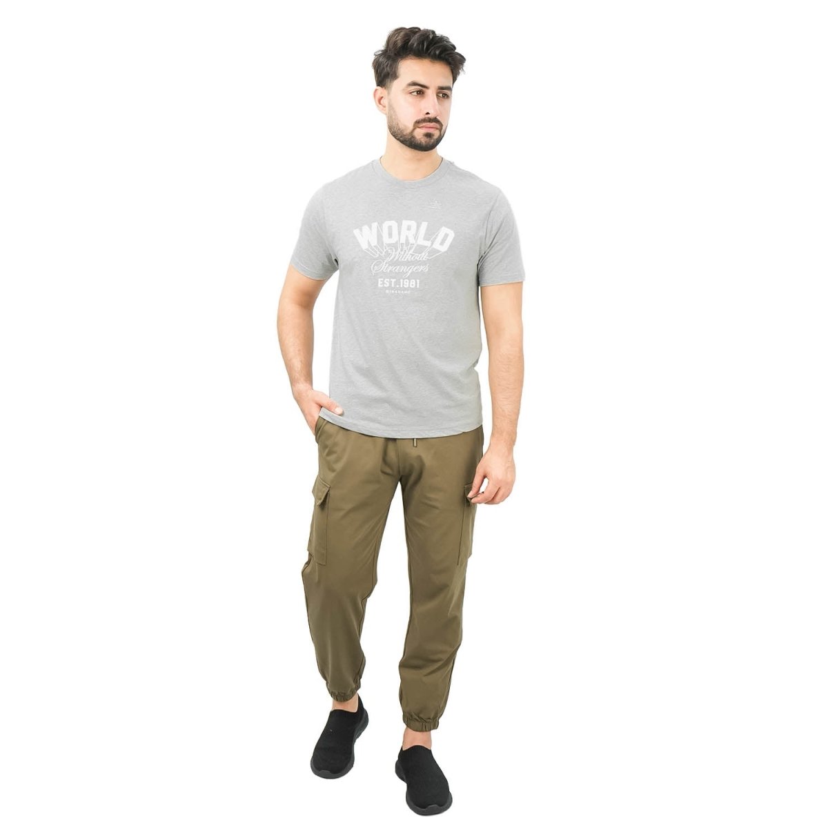 Men's World Without Strangers Print Tee - Slim Fit, Crew Neck, Cotton - Giordano