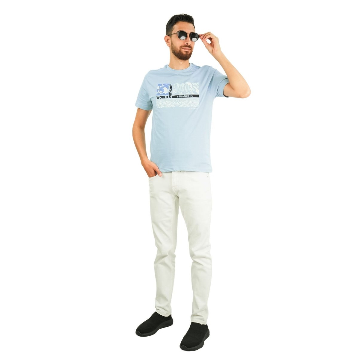 Men's World Without Strangers Print Tee - Slim Fit, Crew Neck, Cotton - Giordano