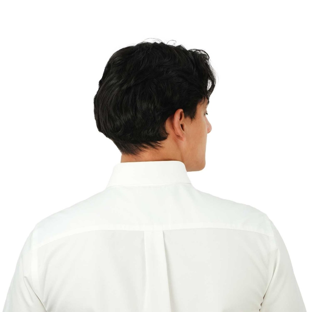 Back view of man wearing Giordano men's wrinkle-free oxford shirt in white with structured collar