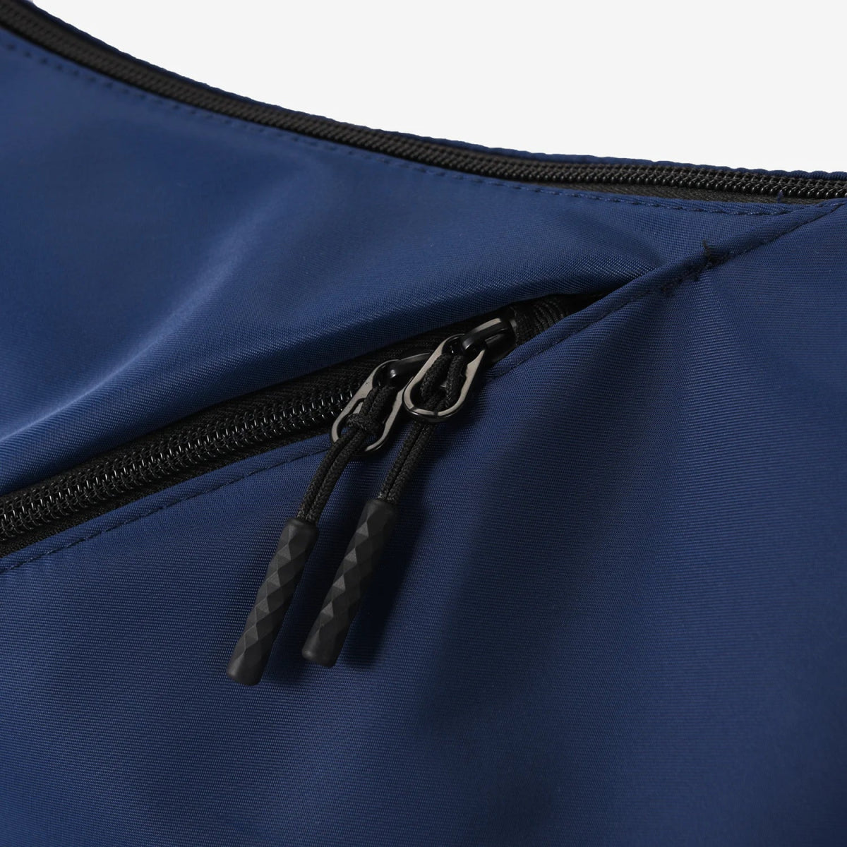 Stylish Polyester Shoulder Bag - Everyday Carry - Giordano