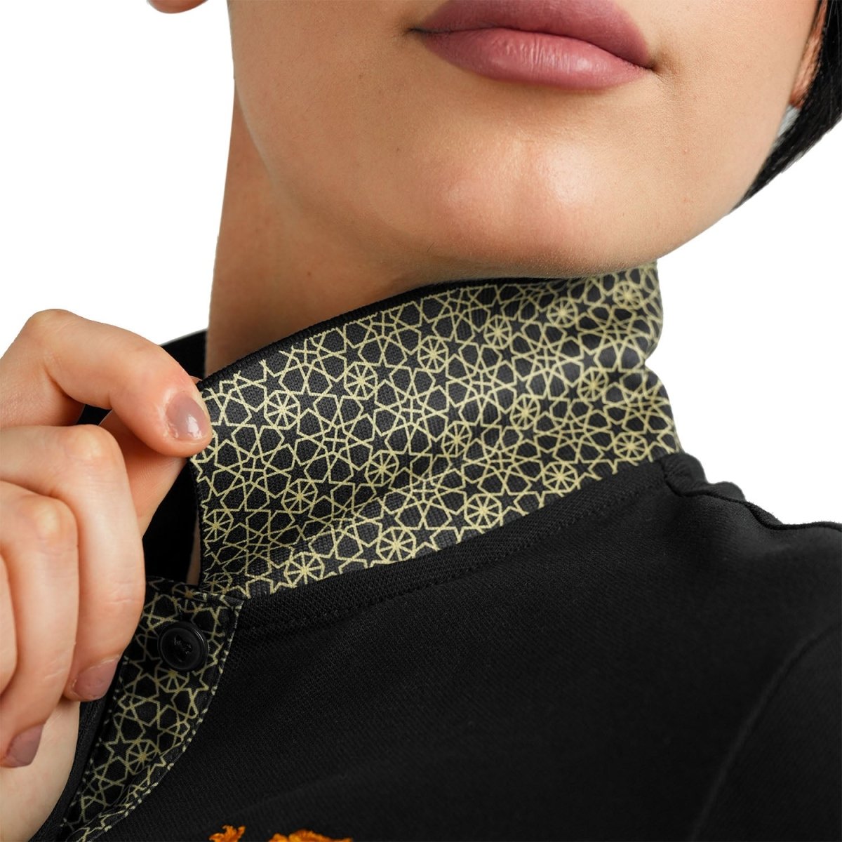 Women's Cotton Lycra 3D Lion Embroidery Polo - Giordano