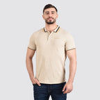 قميص بولو رجالي من القطن بقصّة Slim Fit مع تطريز على شكل قارب شراعي