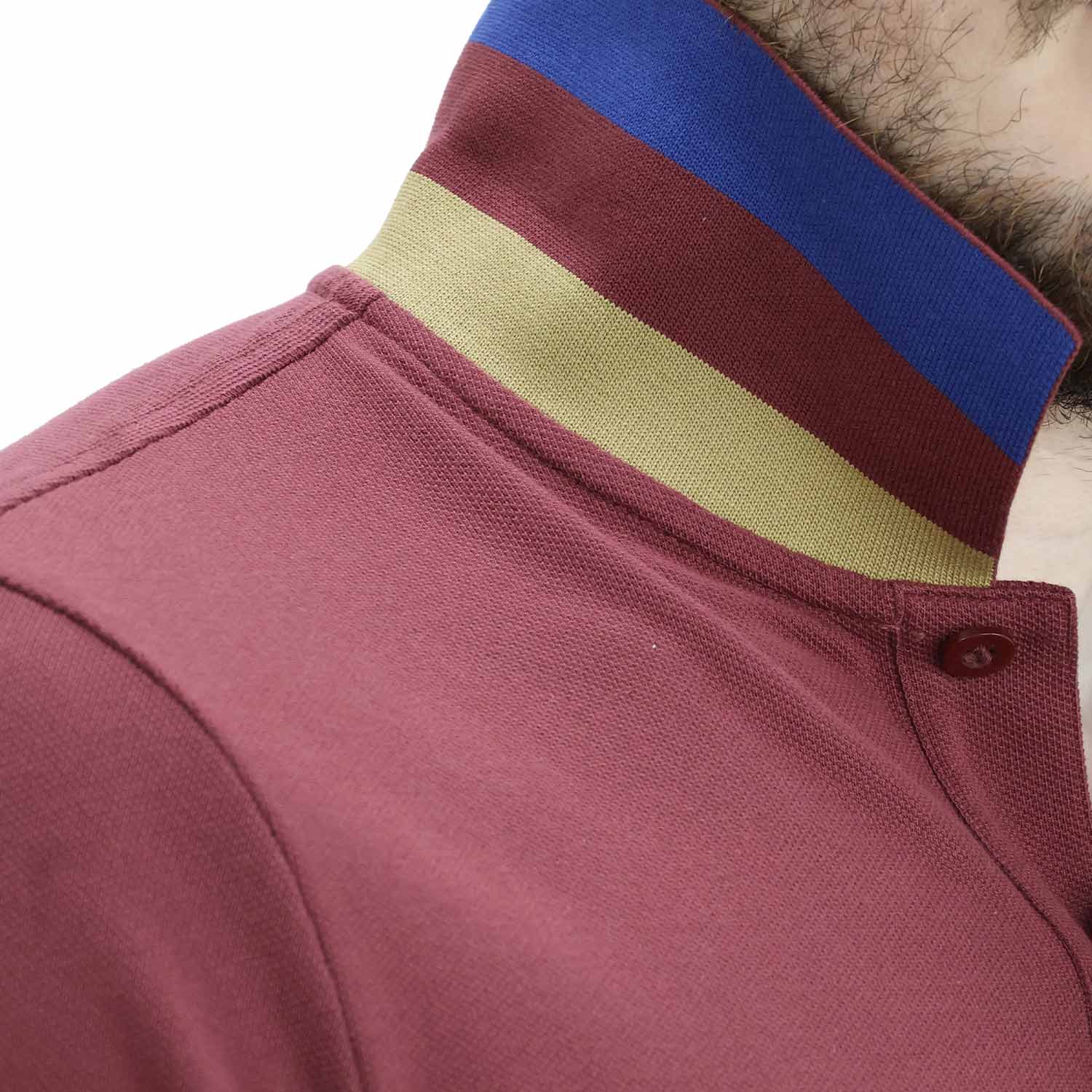 قميص بولو رجالي عالي الأداء